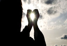 记者：受伤的菲尔克鲁格飞回多特支持德国队，并参加了球队团建.